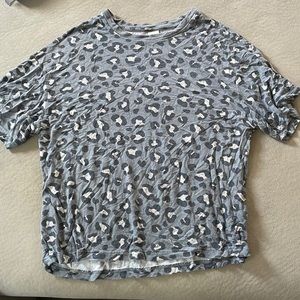 Grey leopard print shirt